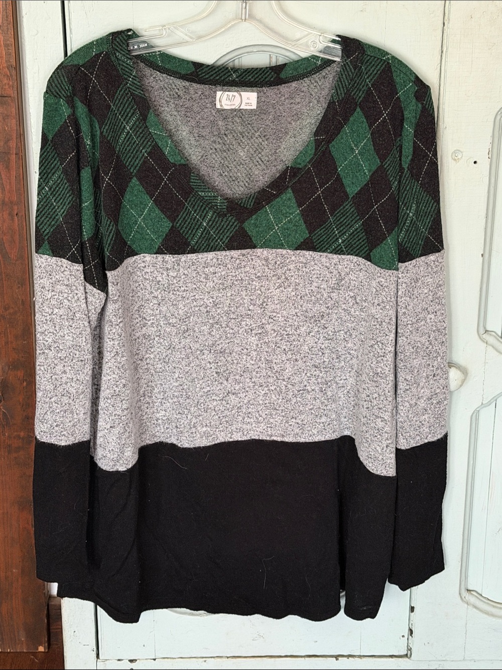 Maurices 24/7 Green Black Gray Argyle V-Neck Colorblock Tunic
